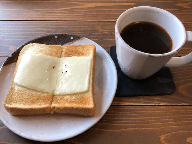 TAKのチーズトースト＋コーヒー